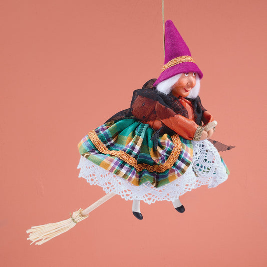Minerva 2025 Halloween Kitchen Witch