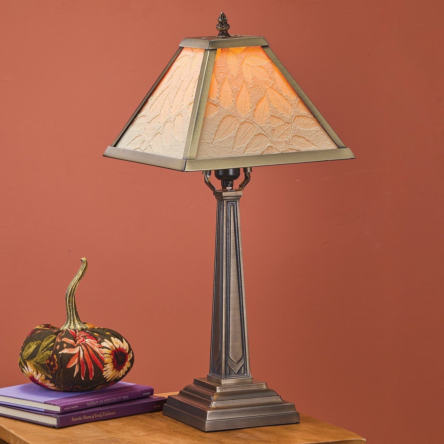 Luminous Leaves Lithophane Table Lamp